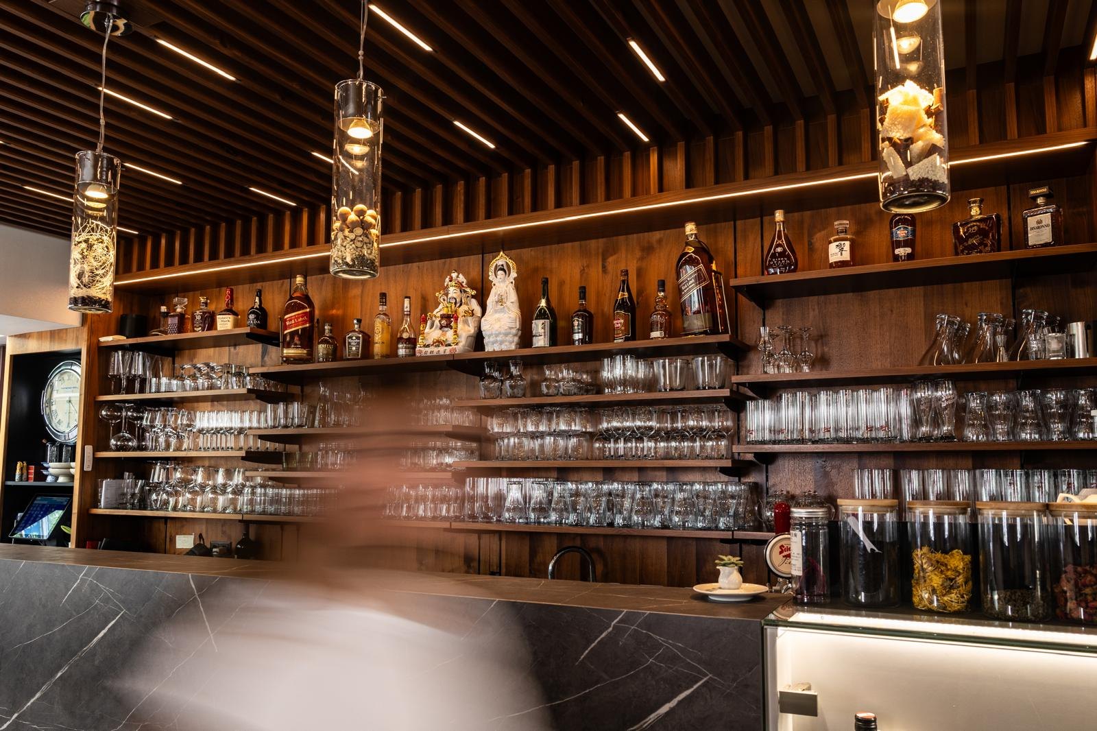 Die Bar im Restaurant Suli